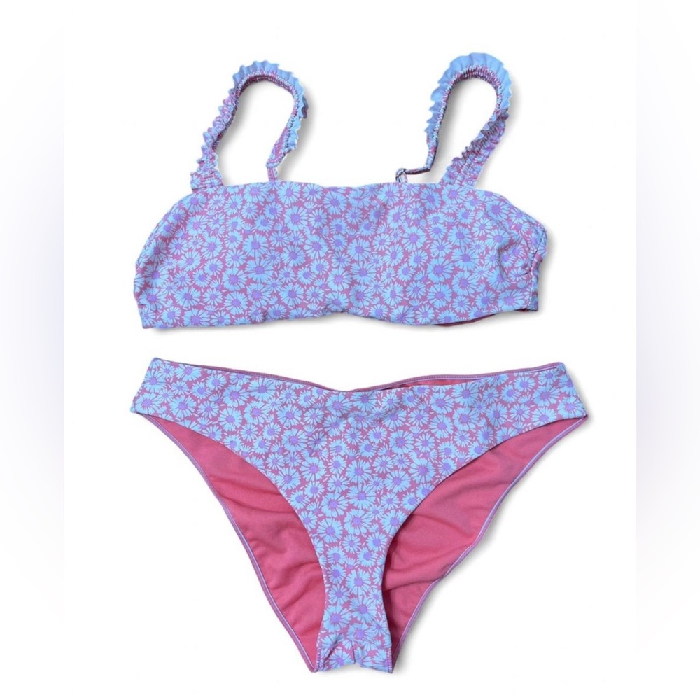 Womens Raisins two piece bikini set with ruffled straps size L - worn once